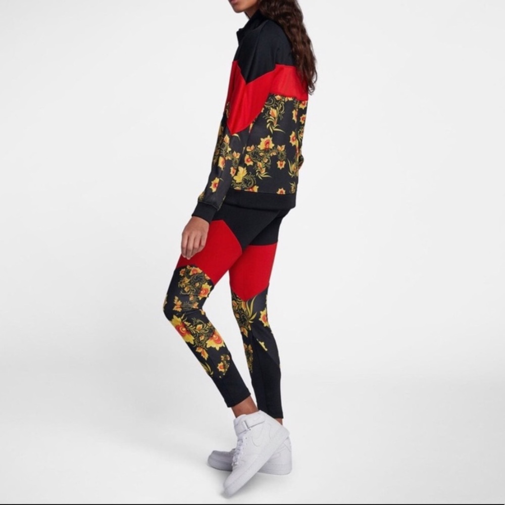Nike Floral Funky Leggings